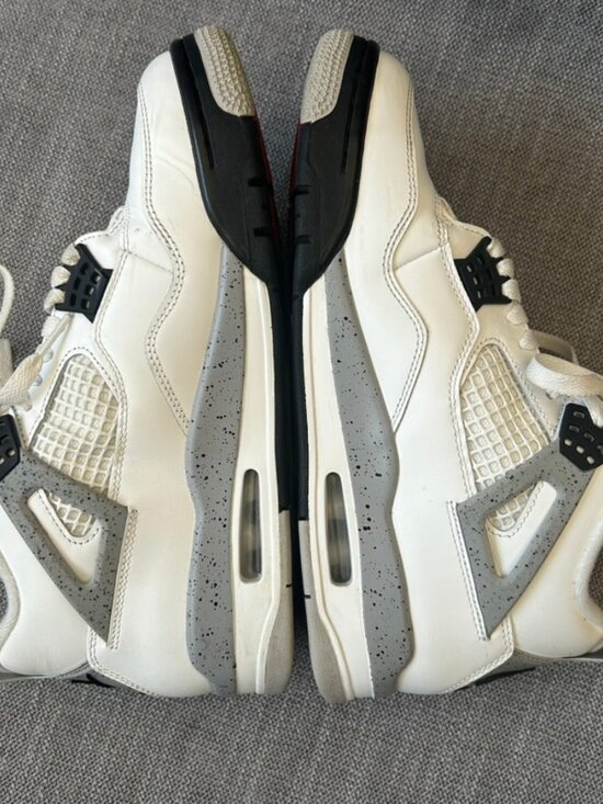 Air Jordan 4 Retro OG White Cement 2025 FV5029-100 Size 9 main image 6